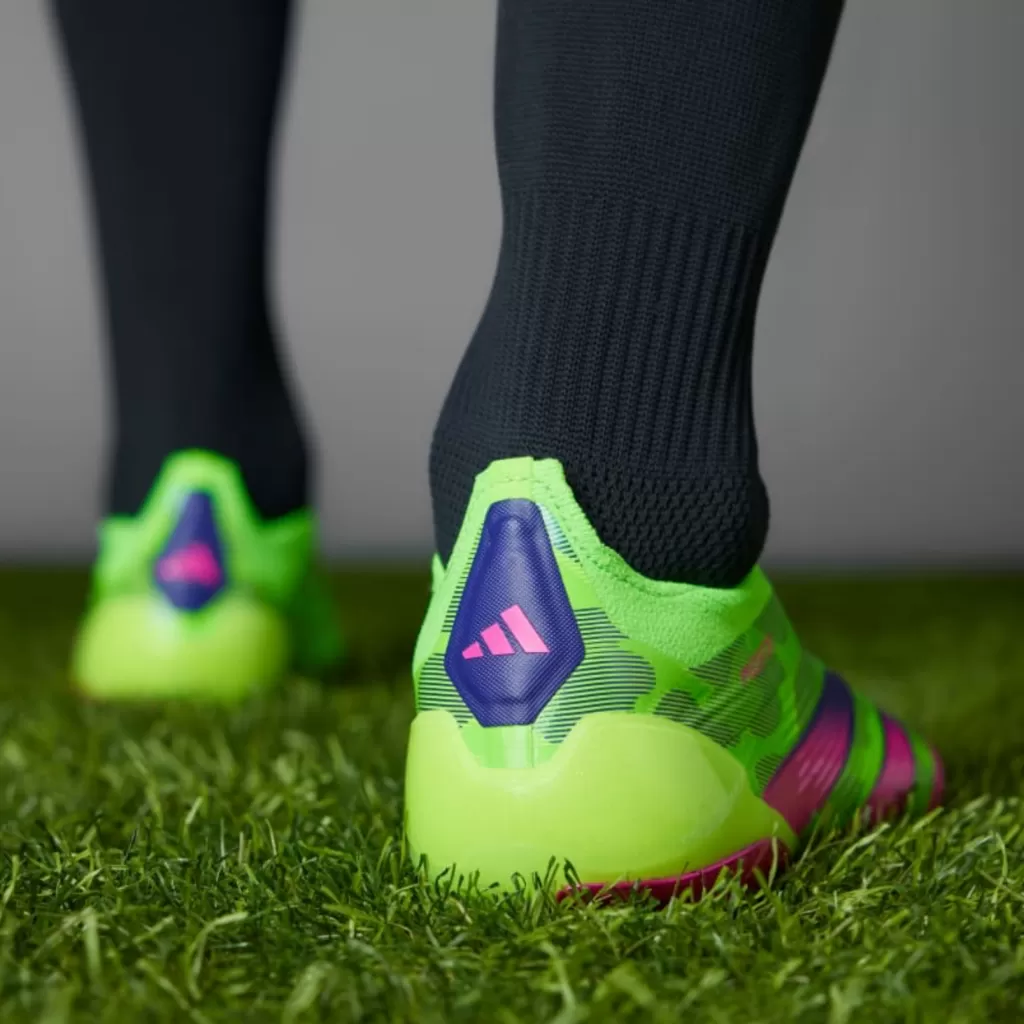 Бутсы профессиональные Adidas Predator Elite LL FG Limited Edition